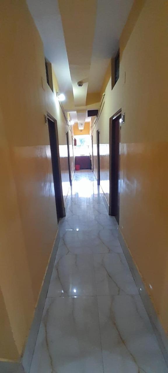 Hotel Narendra Niketan Calcuta Exterior foto