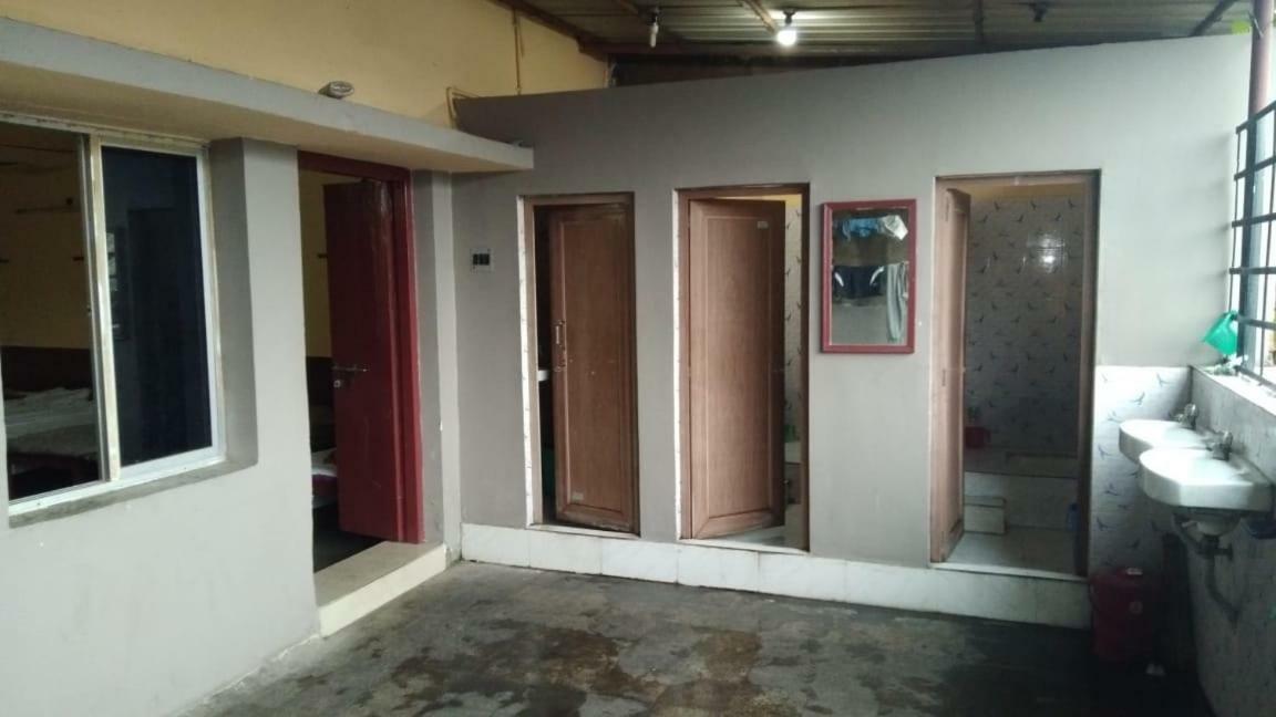 Hotel Narendra Niketan Calcuta Exterior foto